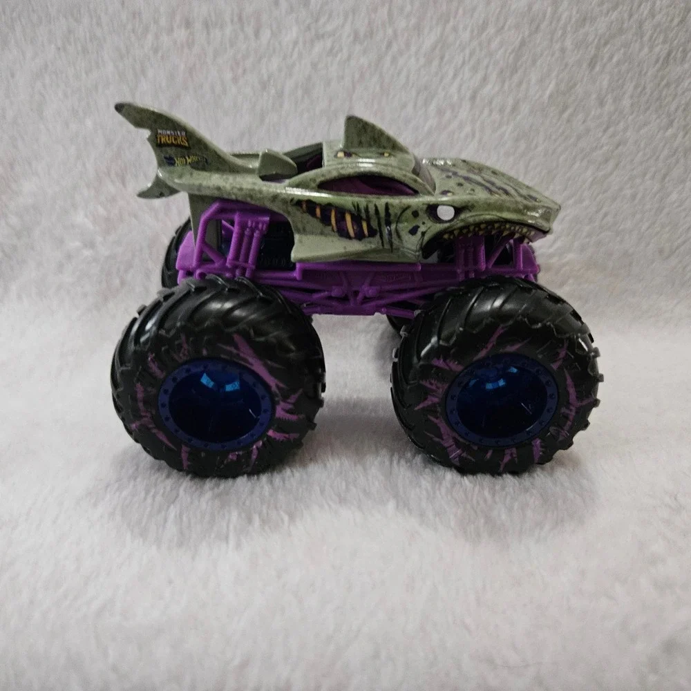 Monster‎ Jam Truck Lot Great Clips Mohawk Warrior Salvager Megalodon Shark